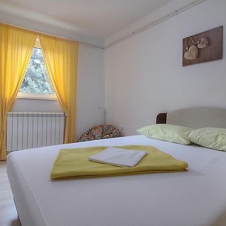 Apartments & Rooms Josephine Сень Экстерьер фото