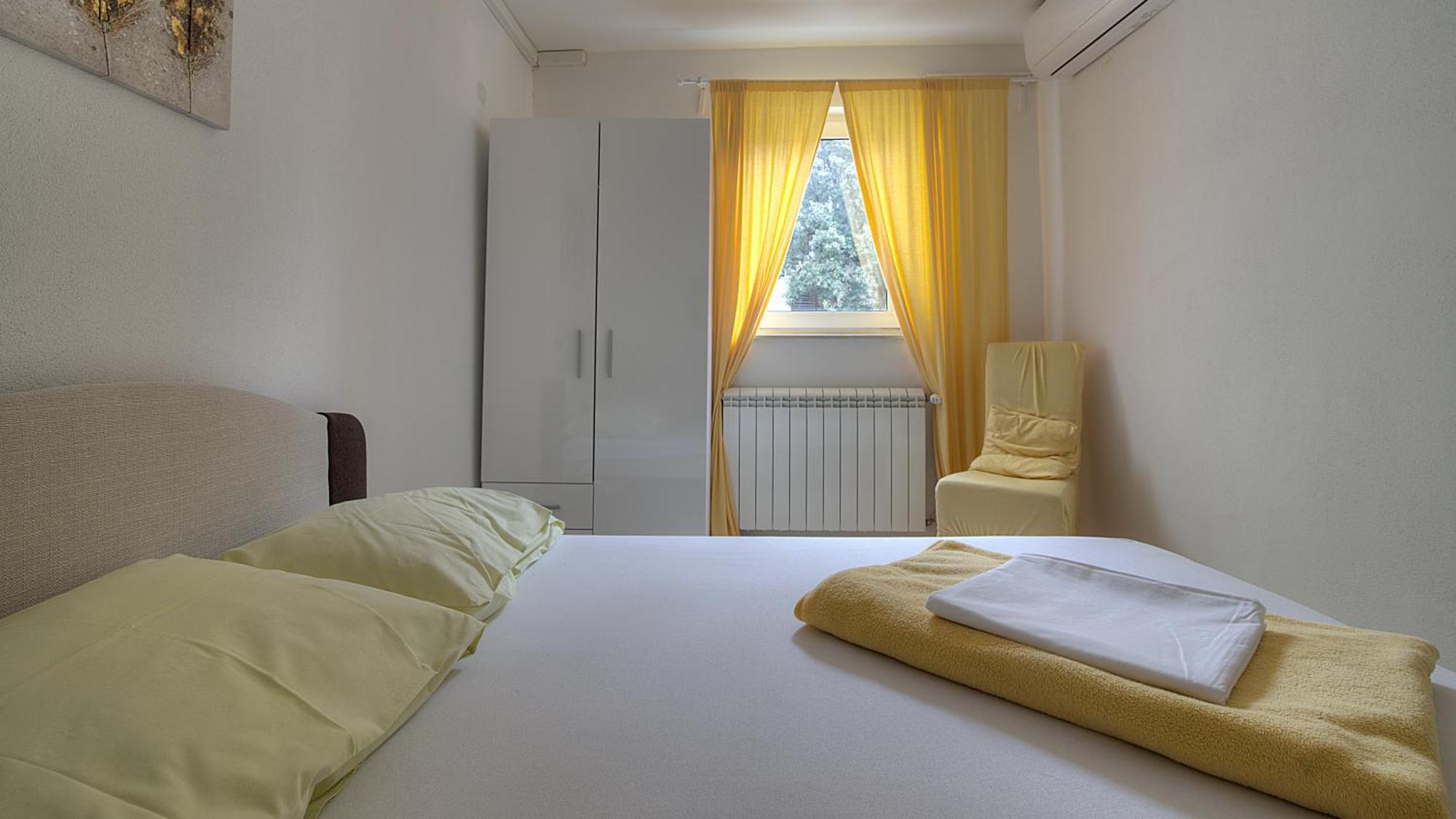 Apartments & Rooms Josephine Сень Экстерьер фото