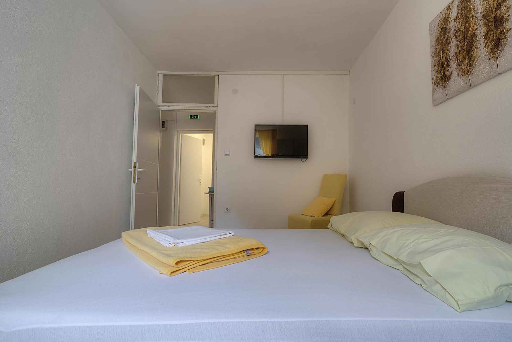Apartments & Rooms Josephine Сень Экстерьер фото