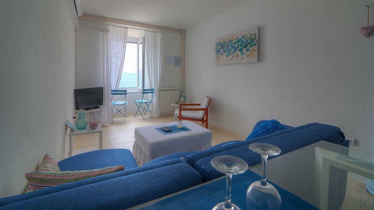 Apartments & Rooms Josephine Сень Экстерьер фото
