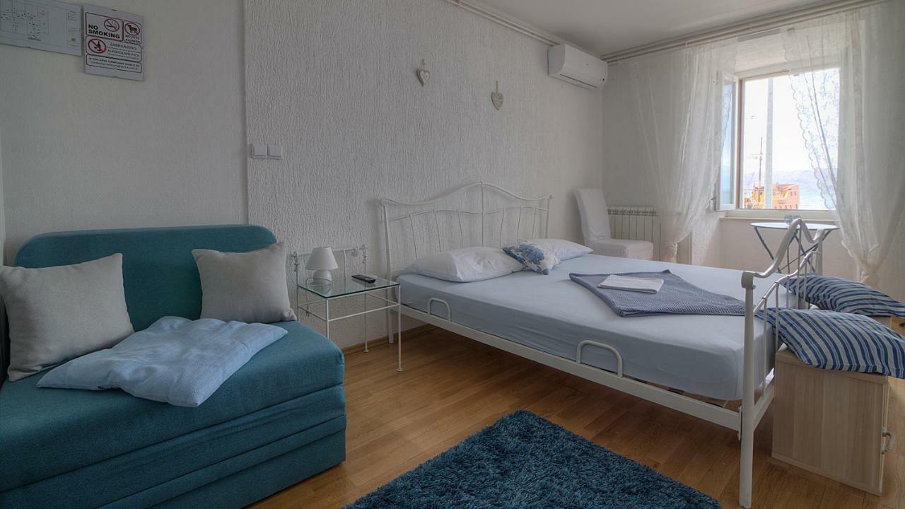 Apartments & Rooms Josephine Сень Экстерьер фото