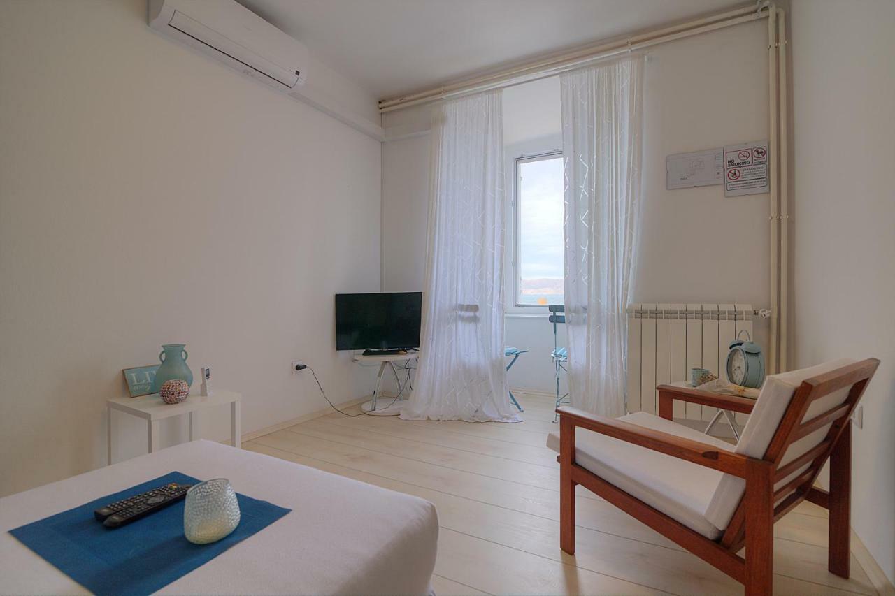 Apartments & Rooms Josephine Сень Экстерьер фото